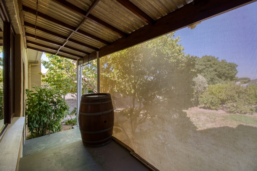 3 Bedroom Property for Sale in Die Wingerd Western Cape